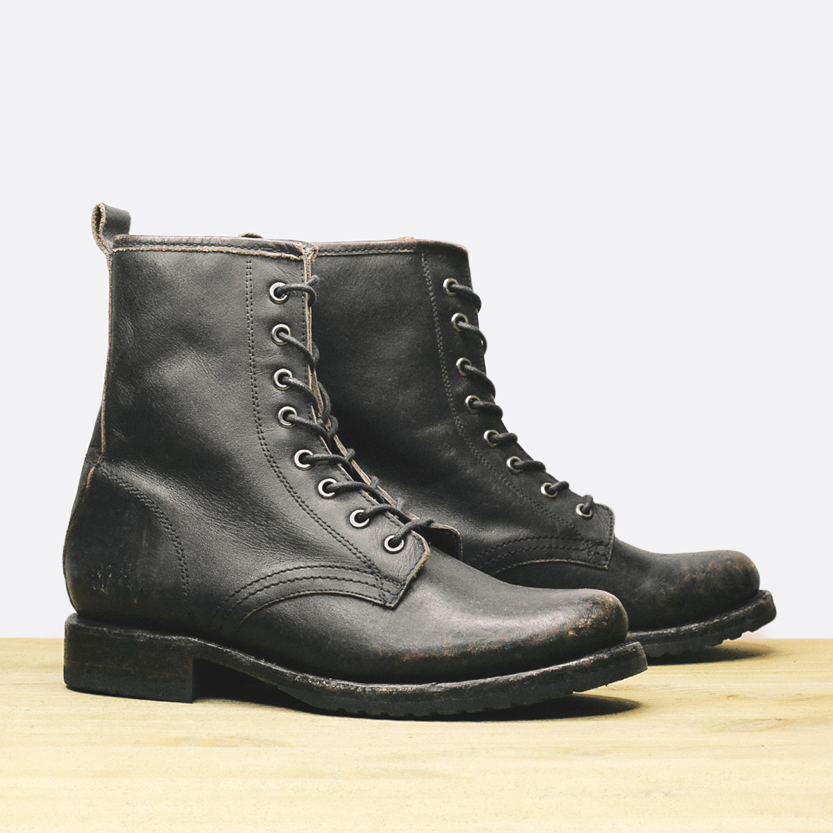 Женские ботинки Frye Veronica Combat Antique Black Leather Boots — изображение 2